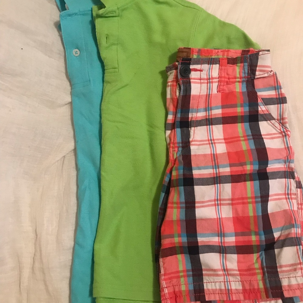Boy’s Bundled Spring/Easter Outfit - shorts/shirts, sz small/8